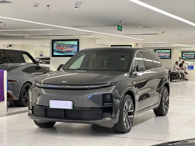 Фотография автомобиля — Li Auto L6