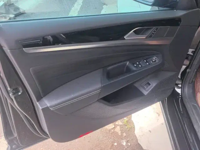 Volkswagen Passat — Фото автомобиля 6