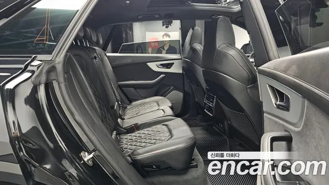 Audi Q8 55 TFSI quattro Premium — Фото автомобиля 8