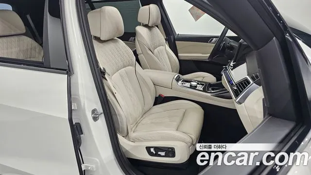 BMW X7 — Фото автомобиля 21