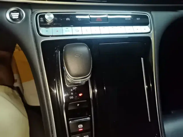 GAC Trumpchi M8 — Фото автомобиля 13
