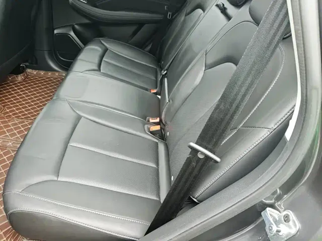 Roewe RX5 — Фото автомобиля 12