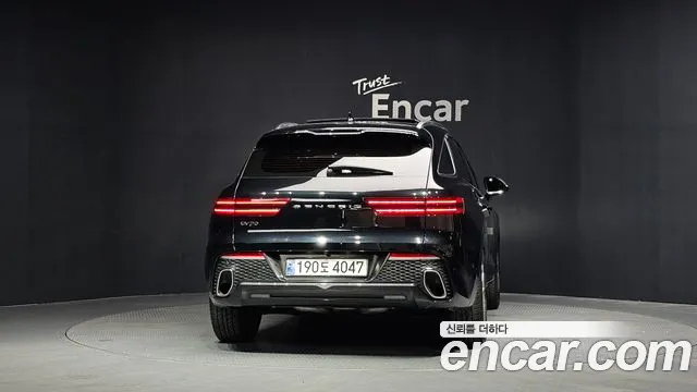 Genesis GV70 2.5T Бензин 2WD — Фото автомобиля 4