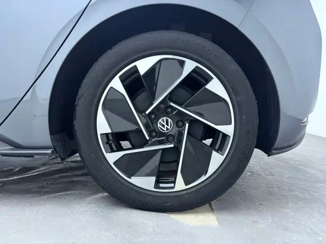 Volkswagen ID.3 — Фото автомобиля 8