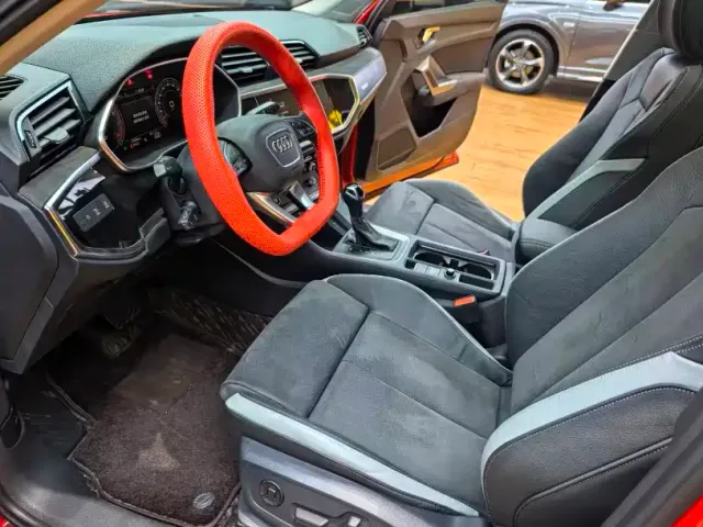 Audi Q3 — Фото автомобиля 4