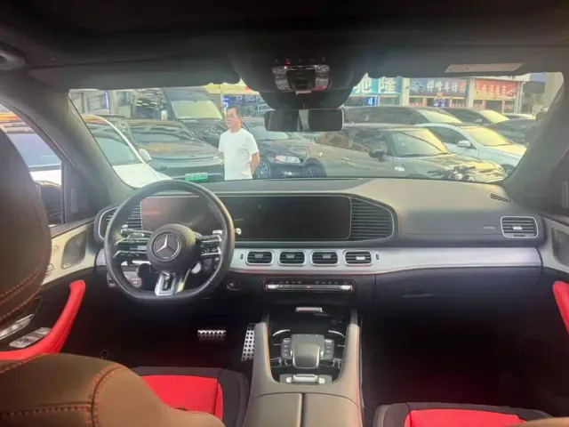 Mercedes-Benz GLE-Class AMG — Фото автомобиля 9