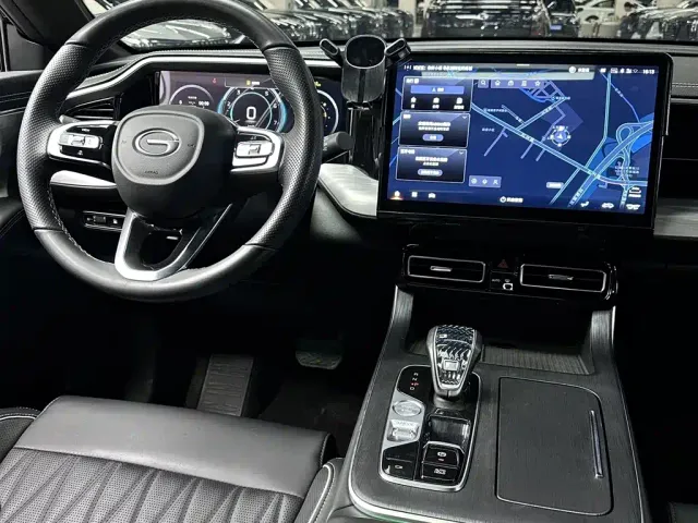 GAC Trumpchi GS8 — Фото автомобиля 21