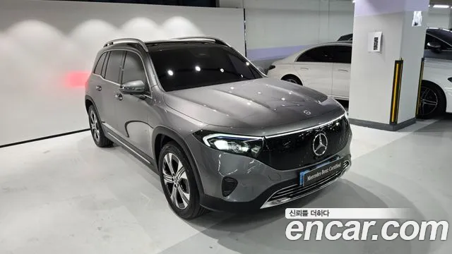 Mercedes-Benz EQB X243 — Фото автомобиля 2