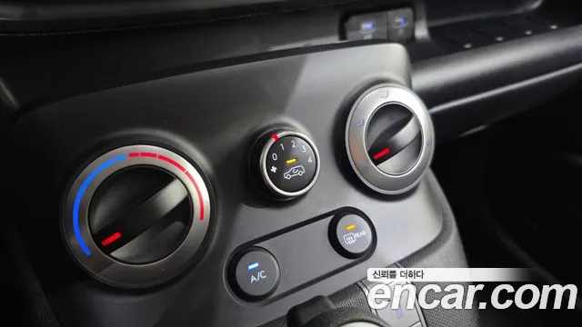 Hyundai Casper Casper Turbo Essential Light — Фото автомобиля 16