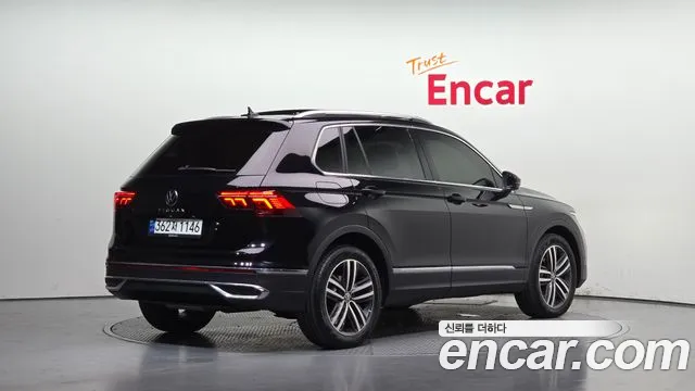Volkswagen Tiguan Generation 2 — Фото автомобиля 2