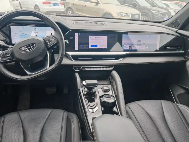Geely Xingyue L — Фото автомобиля 5