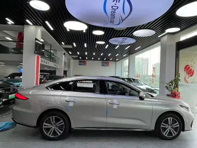 Geely Galaxy Galaxy Stellar 6 2025 Base Version — Фото автомобиля 13