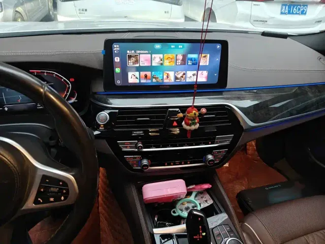 BMW 5 Series — Фото автомобиля 5