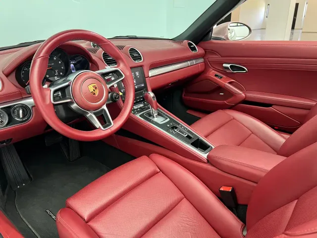 Porsche 718 — Фото автомобиля 16
