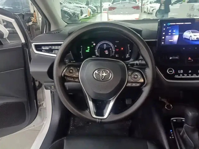 Toyota Corolla — Фото автомобиля 10