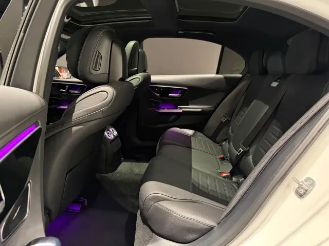 Mercedes-Benz C-Class — Фото автомобиля 12