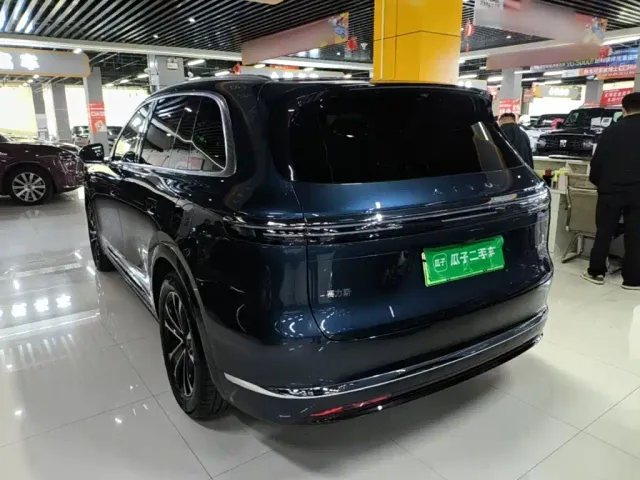 Aito M7 — Фото автомобиля 4
