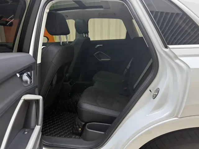 Audi Q3 — Фото автомобиля 5