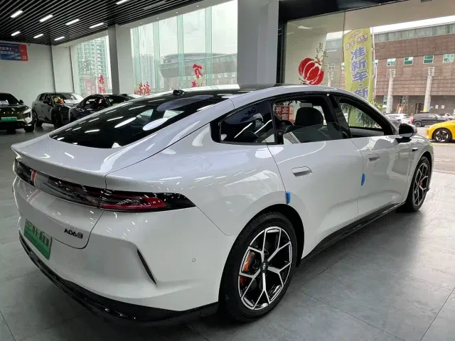 Changan Qiyuan A06 — Фото автомобиля 12
