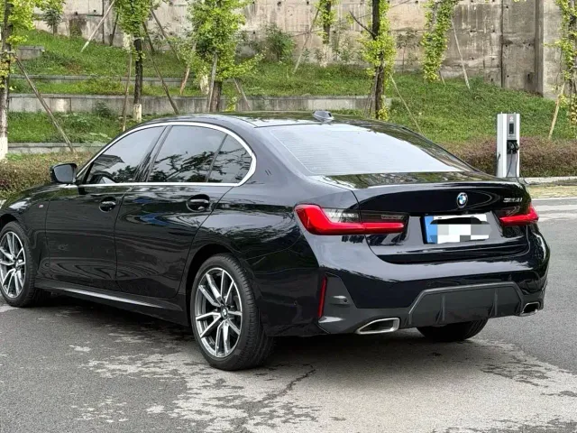 BMW 3 Series — Фото автомобиля 9