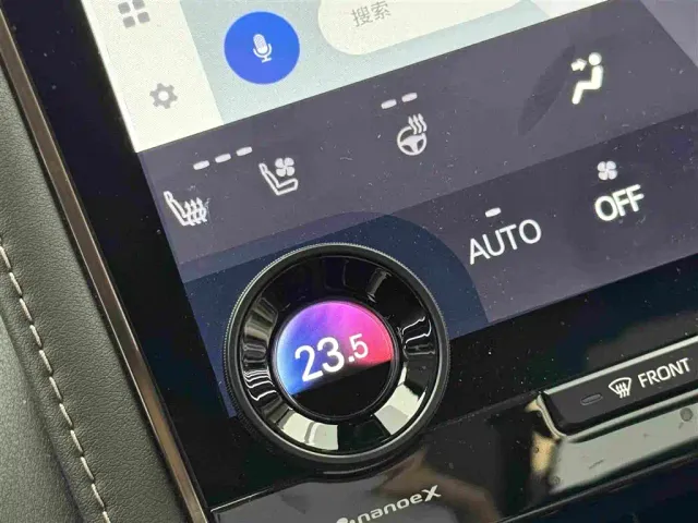 Toyota Alphard — Фото автомобиля 20