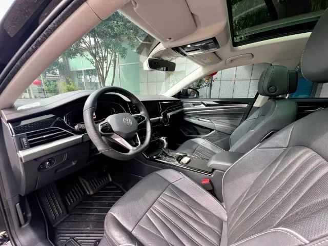 Volkswagen Passat — Фото автомобиля 11