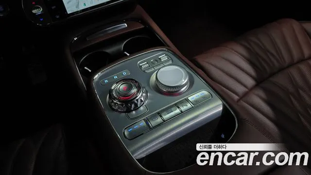 Genesis G90 Бензин 3.5 турбо AWD — Фото автомобиля 15