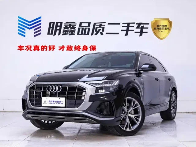 Фотография автомобиля — Audi Q8