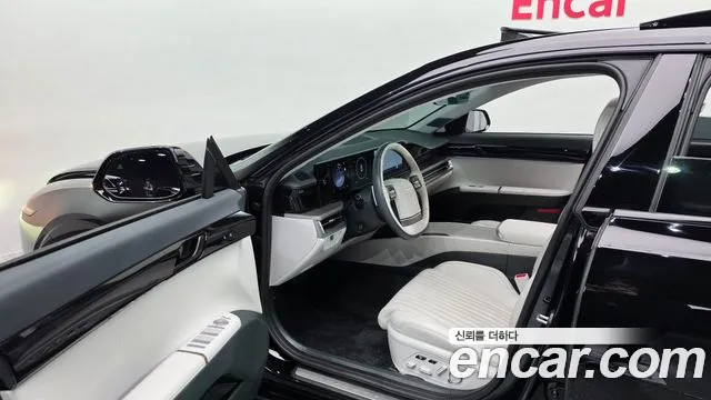 Hyundai Grandeur GN7 — Фото автомобиля 10