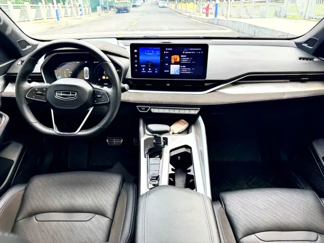 Geely Xingrui — Фото автомобиля 12