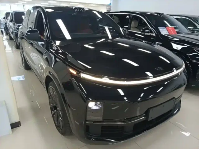 Li Auto L9 — Фото автомобиля 3