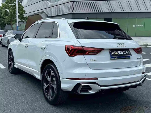 Audi Q3 — Фото автомобиля 9