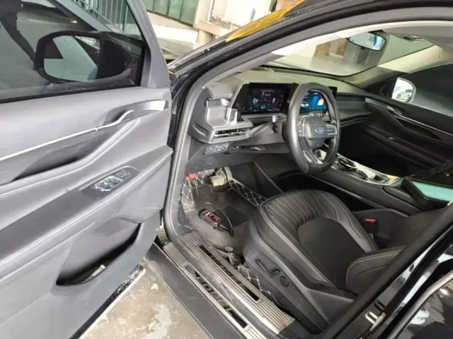 Ford Edge — Фото автомобиля 15