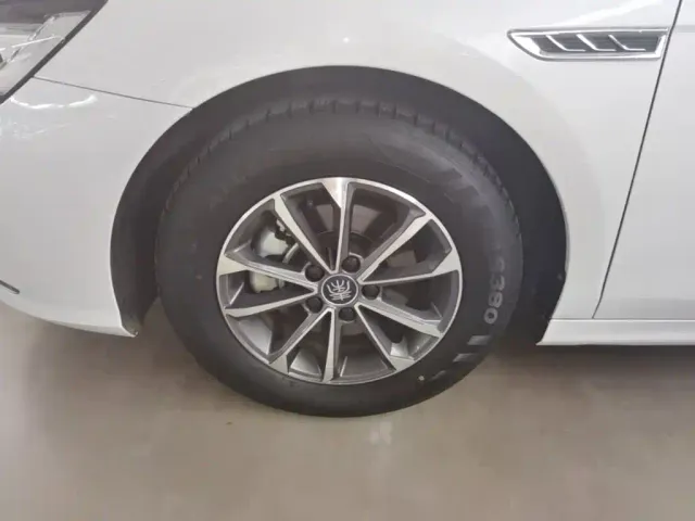 BYD Qin PLUS — Фото автомобиля 22