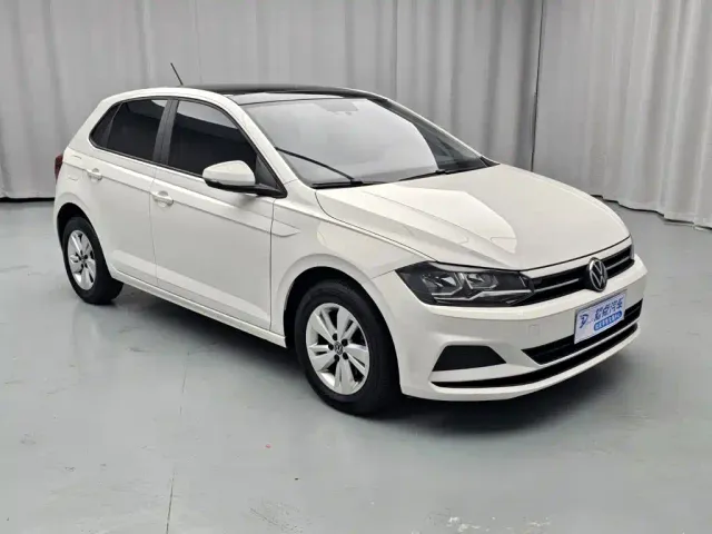Volkswagen Polo — Фото автомобиля 3