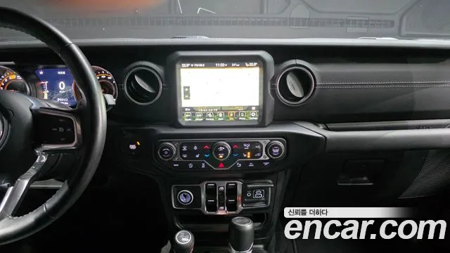 Jeep Wrangler Wrangler (JL) 2.0 Overland 4 двери — Фото автомобиля 16