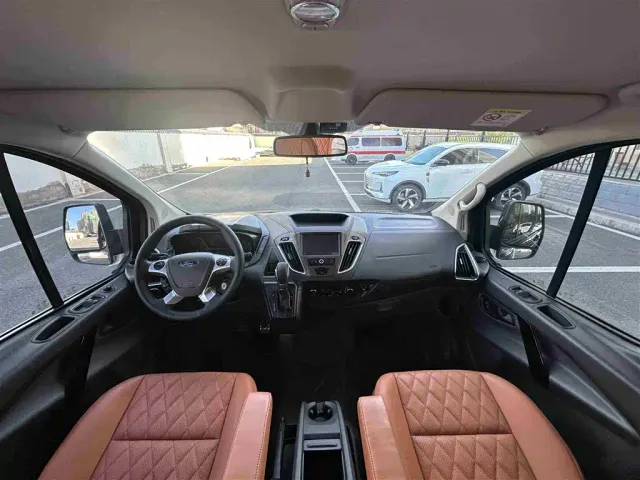 Ford Tourneo — Фото автомобиля 12