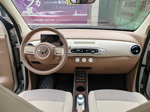 Wuling Hongguang Mini EV — Фото автомобиля 7