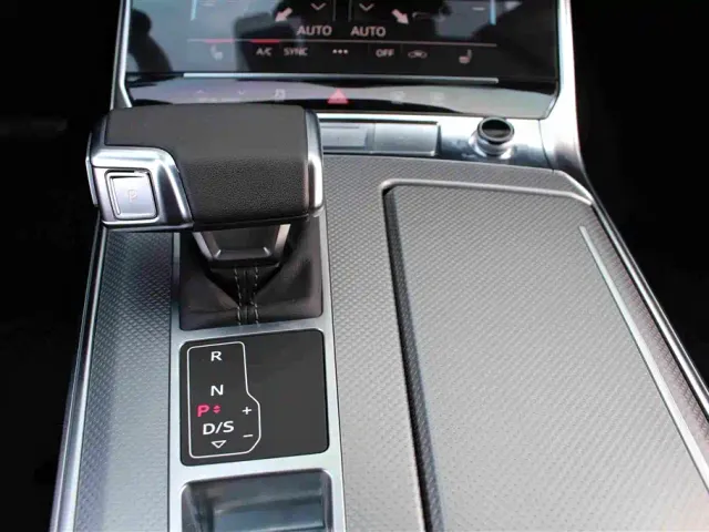 Audi A7L — Фото автомобиля 11