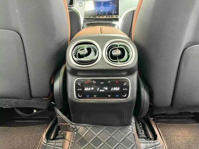 Mercedes-Benz GLC-Class — Фото автомобиля 17