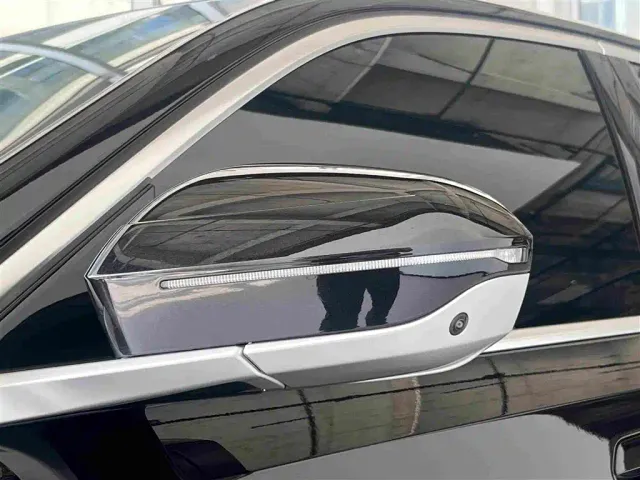 BMW 5 Series — Фото автомобиля 13