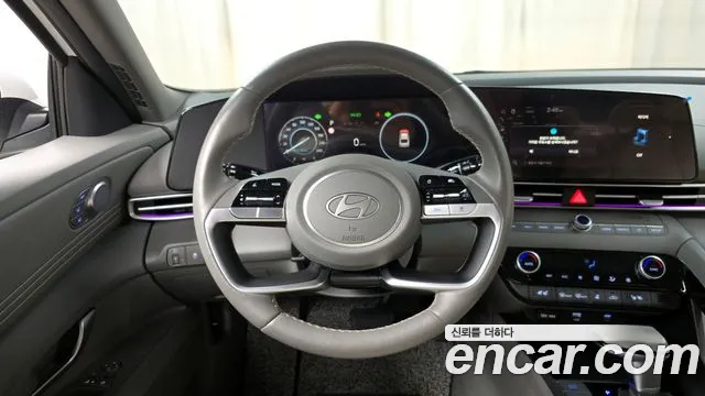 Hyundai AVANTE Новый Avante (CN7) — Фото автомобиля 13