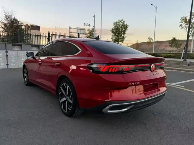 Volkswagen Lamando — Фото автомобиля 7