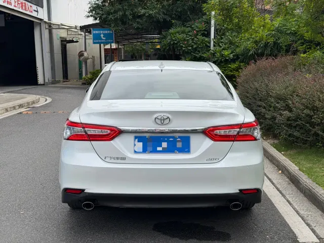 Toyota Camry — Фото автомобиля 5