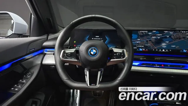 BMW 5-Series 5 серия (G60) — Фото автомобиля 4