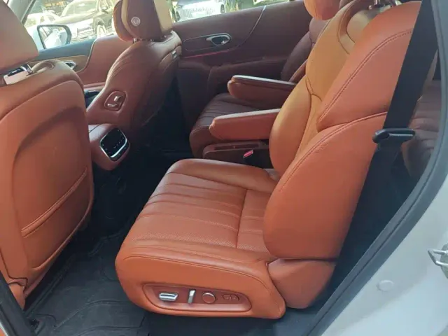 GAC Trumpchi Xiangwang S9 — Фото автомобиля 16