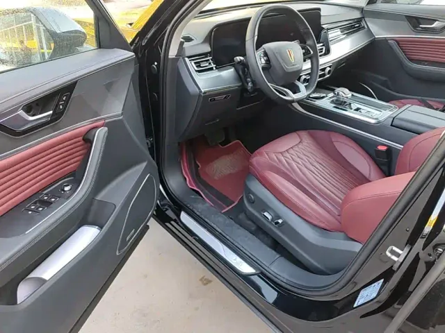 Hongqi HS5 — Фото автомобиля 15