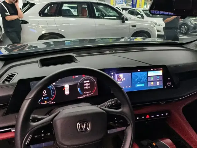 Changan Changan CS75 PLUS 2022 2nd Gen 2.0T Automatic Pilot — Фото автомобиля 12