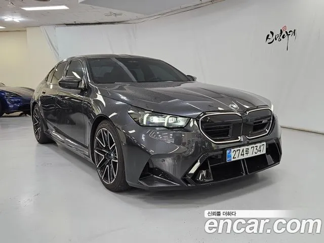 Фотография автомобиля — BMW M5 G90