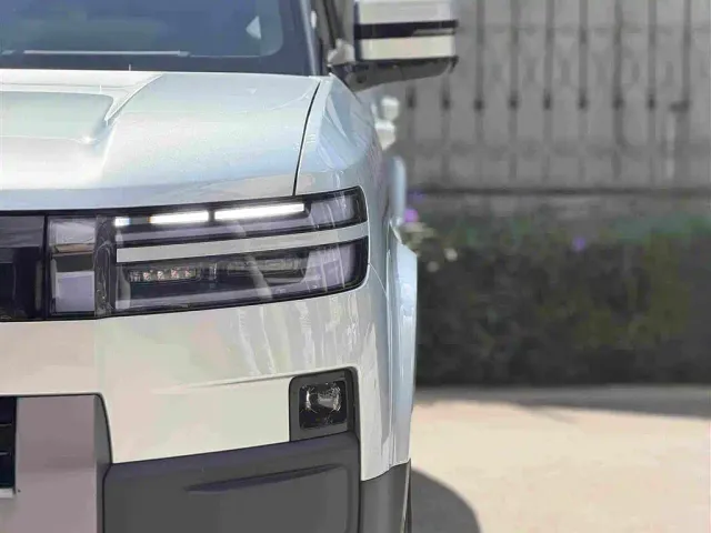 BYD FangChengBao Titanium 7 — Фото автомобиля 9